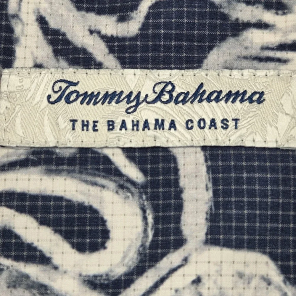 Tommy Bahama Blue Hawaiian Shirt Mens Medium Leaves Aloha Beach Tropical Stretch - Picture 3 of 10